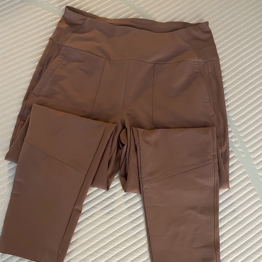 NWOT Avalanche XL nylon leggings, took off tags but only tried on